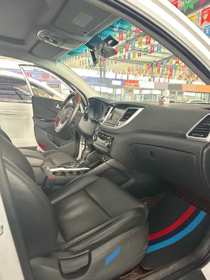 2015 Hyundai Tucson 1.6T 177HP L4 7DCT,autocango,china used car exporter,china ev exporter,chinese used car exporter,chinese used ev exporter