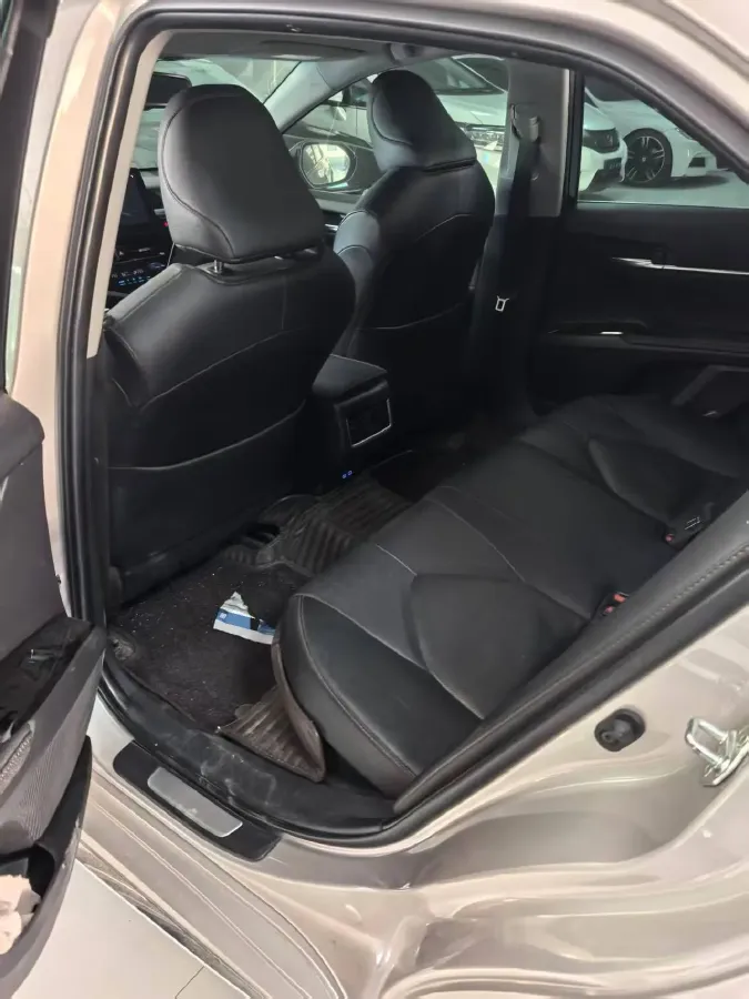 2023 Toyota Camry 2.5L 178HP L4 E-CVT Hybrid,autocango,china used car exporter,china ev exporter,chinese used car exporter,chinese used ev exporter