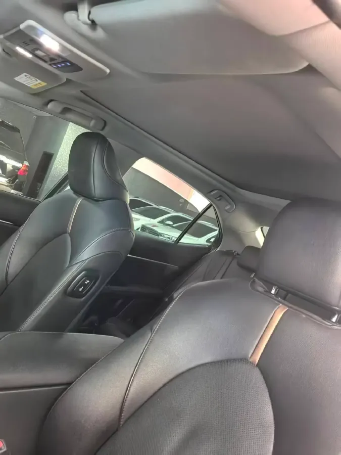 2023 Toyota Camry 2.5L 178HP L4 E-CVT Hybrid,autocango,china used car exporter,china ev exporter,chinese used car exporter,chinese used ev exporter