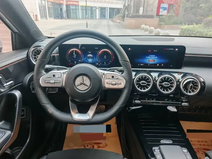 2021 Mercedes-Benz A Class 1.3T 163HP L4 7DCT,autocango,china used car exporter,china ev exporter,chinese used car exporter,chinese used ev exporter