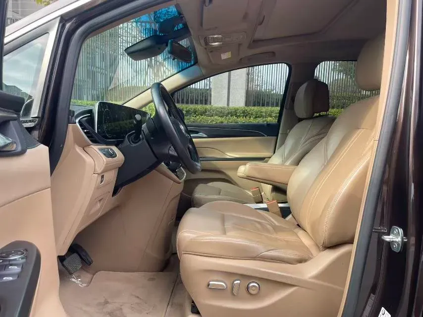 2021 Buick GL8 2.0T 237HP L4 9AT,autocango,china used car exporter,china ev exporter,chinese used car exporter,chinese used ev exporter