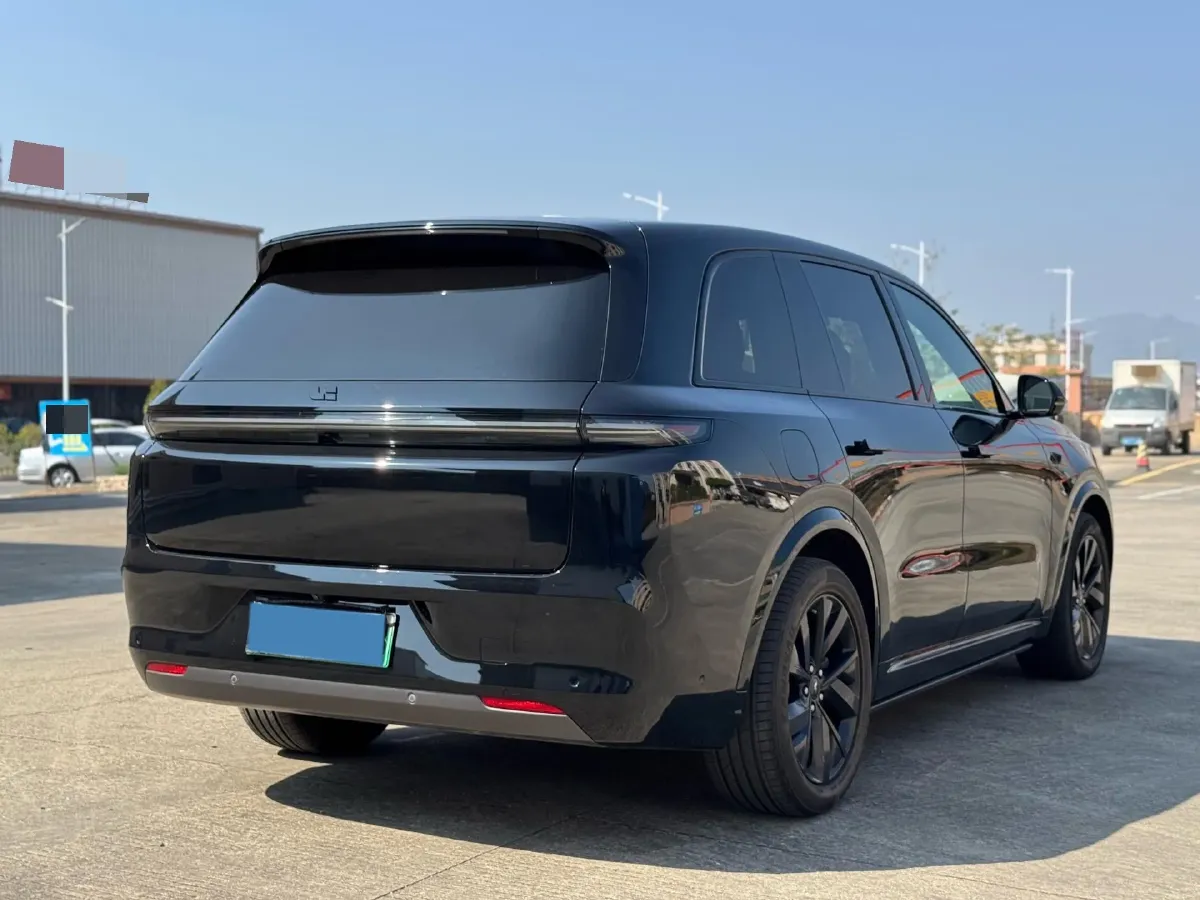 2023 Li L8 Range Extended 154HP REEV 40.9KWH,autocango,china used car exporter,china ev exporter,chinese used car exporter,chinese used ev exporter