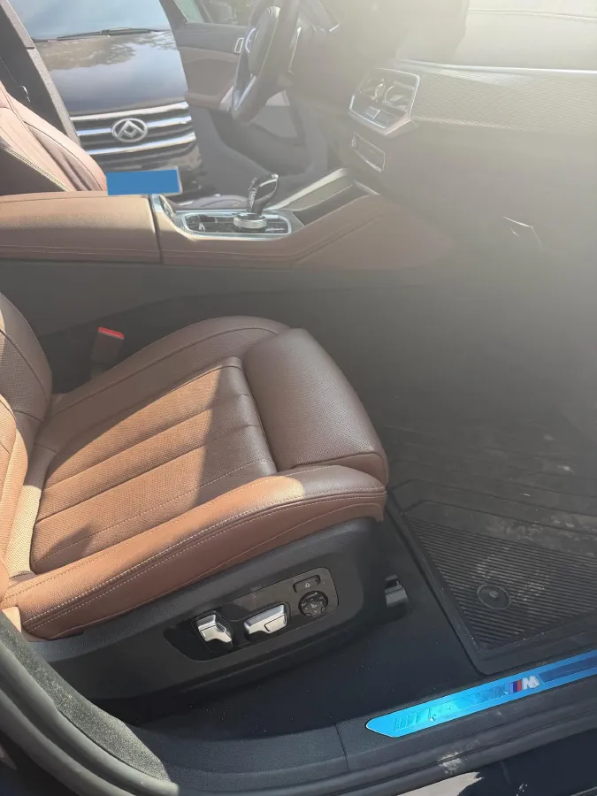 2022 BMW X6 3.0T 340HP L6 8AT,autocango,china used car exporter,china ev exporter,chinese used car exporter,chinese used ev exporter