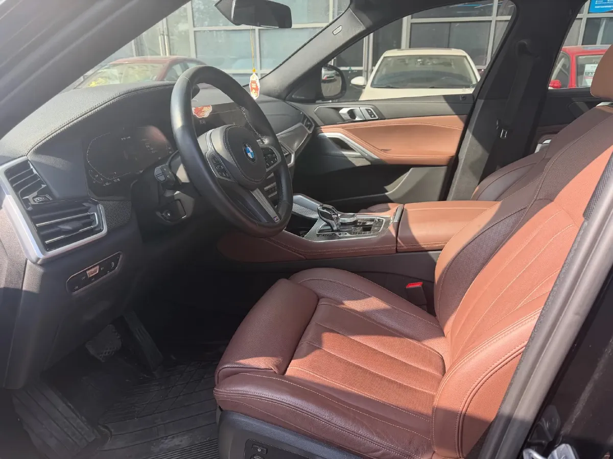 2022 BMW X6 3.0T 340HP L6 8AT,autocango,china used car exporter,china ev exporter,chinese used car exporter,chinese used ev exporter