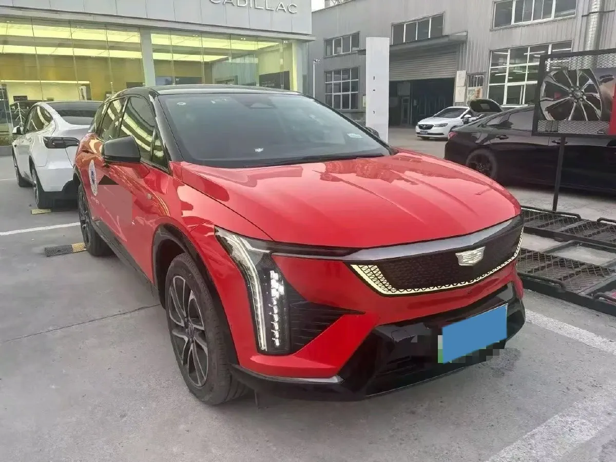 2024 Cadillac OPTIQ BEV 79.7KWH,autocango,china used car exporter,china ev exporter,chinese used car exporter,chinese used ev exporter