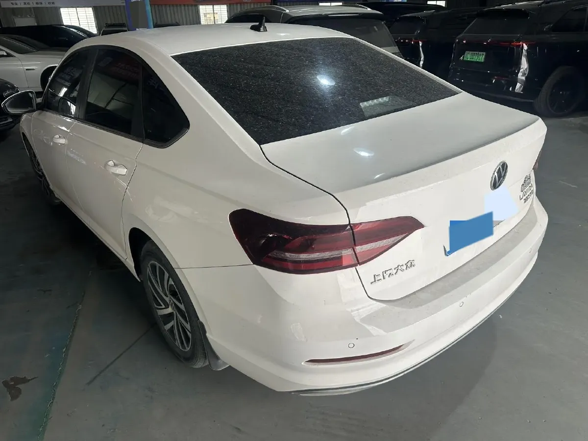 2022 Bestune B70 2.0T 224HP L4 6AT,autocango,china used car exporter,china ev exporter,chinese used car exporter,chinese used ev exporter
