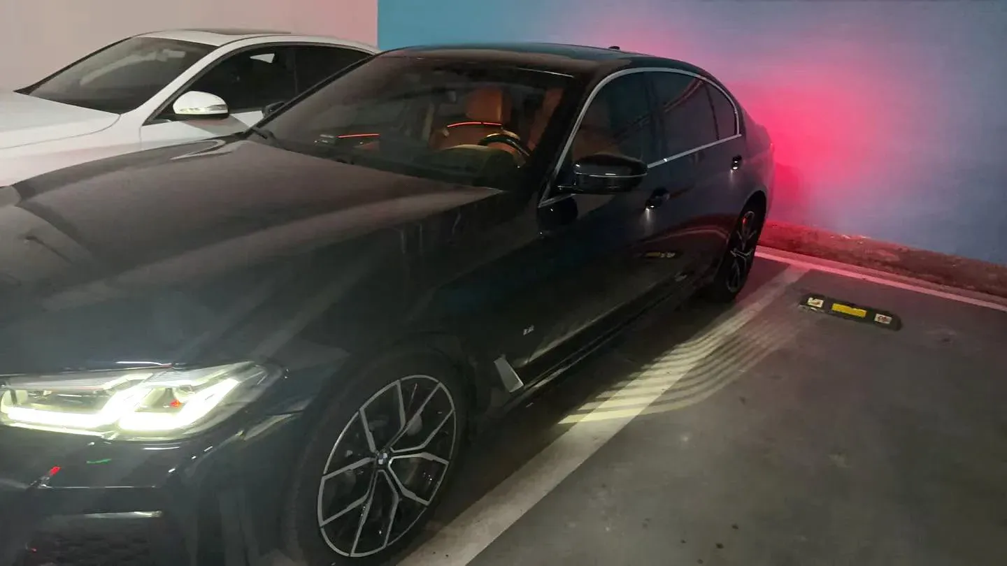 2021 BMW 5 Series 2.0T 252HP L4 8AT,autocango,china used car exporter,china ev exporter,chinese used car exporter,chinese used ev exporter