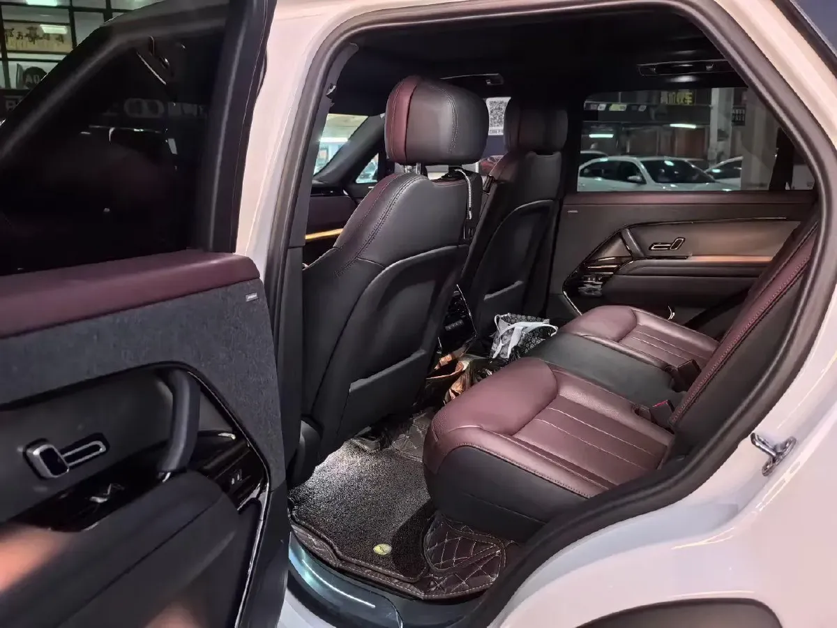 2025 Land Rover Range Rover Sport 3.0T 400HP L6 8AT,autocango,china used car exporter,china ev exporter,chinese used car exporter,chinese used ev exporter