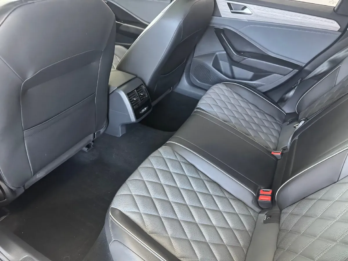 2023 Volkswagen Sagitar 1.4T 150HP L4 7DCT,autocango,china used car exporter,china ev exporter,chinese used car exporter,chinese used ev exporter