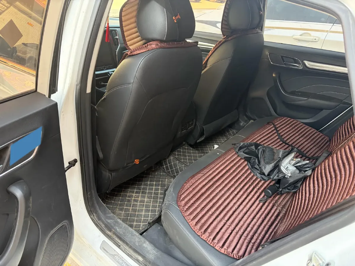 2020 Roewe i6 1.6L 125HP L4 CVT,autocango,china used car exporter,china ev exporter,chinese used car exporter,chinese used ev exporter