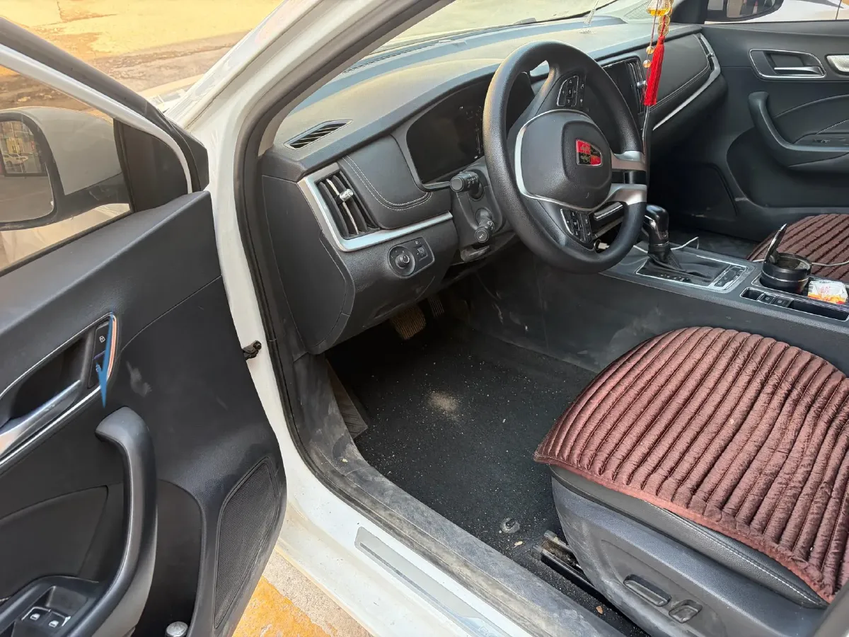 2020 Roewe i6 1.6L 125HP L4 CVT,autocango,china used car exporter,china ev exporter,chinese used car exporter,chinese used ev exporter