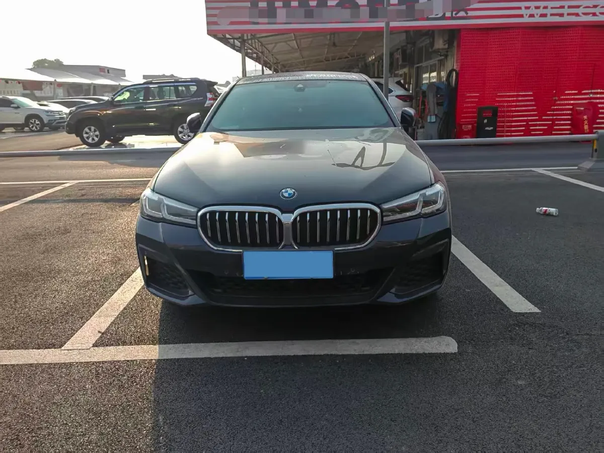 2023 BMW 5 Series 2.0T 245HP L4 8AT,autocango,china used car exporter,china ev exporter,chinese used car exporter,chinese used ev exporter