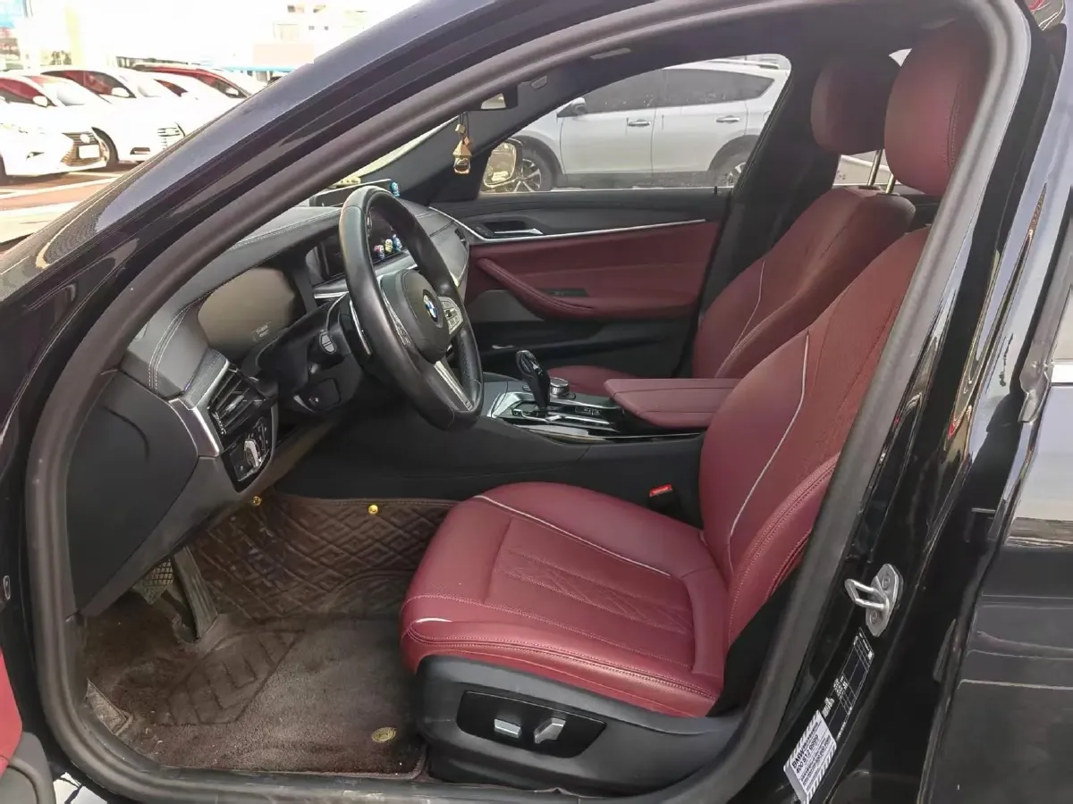 2023 BMW 5 Series 2.0T 245HP L4 8AT,autocango,china used car exporter,china ev exporter,chinese used car exporter,chinese used ev exporter