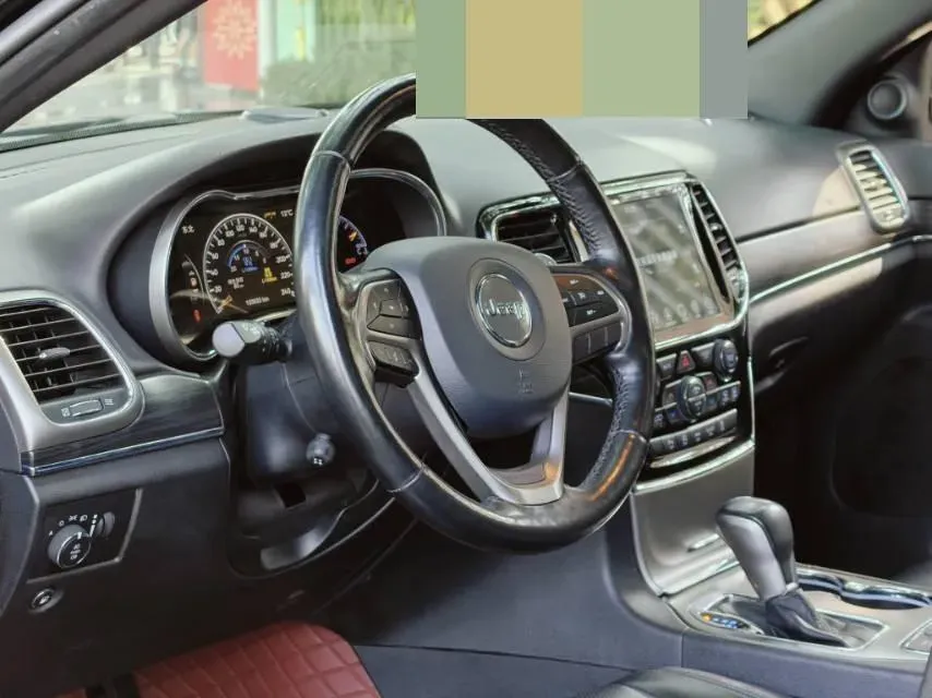 2020 Jeep Grand Cherokee 3.0L 234HP V6 8AT,autocango,china used car exporter,china ev exporter,chinese used car exporter,chinese used ev exporter