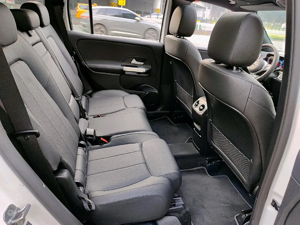 2024 Mercedes-Benz GLB Class 2.0T 190HP L4 8DCT,autocango,china used car exporter,china ev exporter,chinese used car exporter,chinese used ev exporter