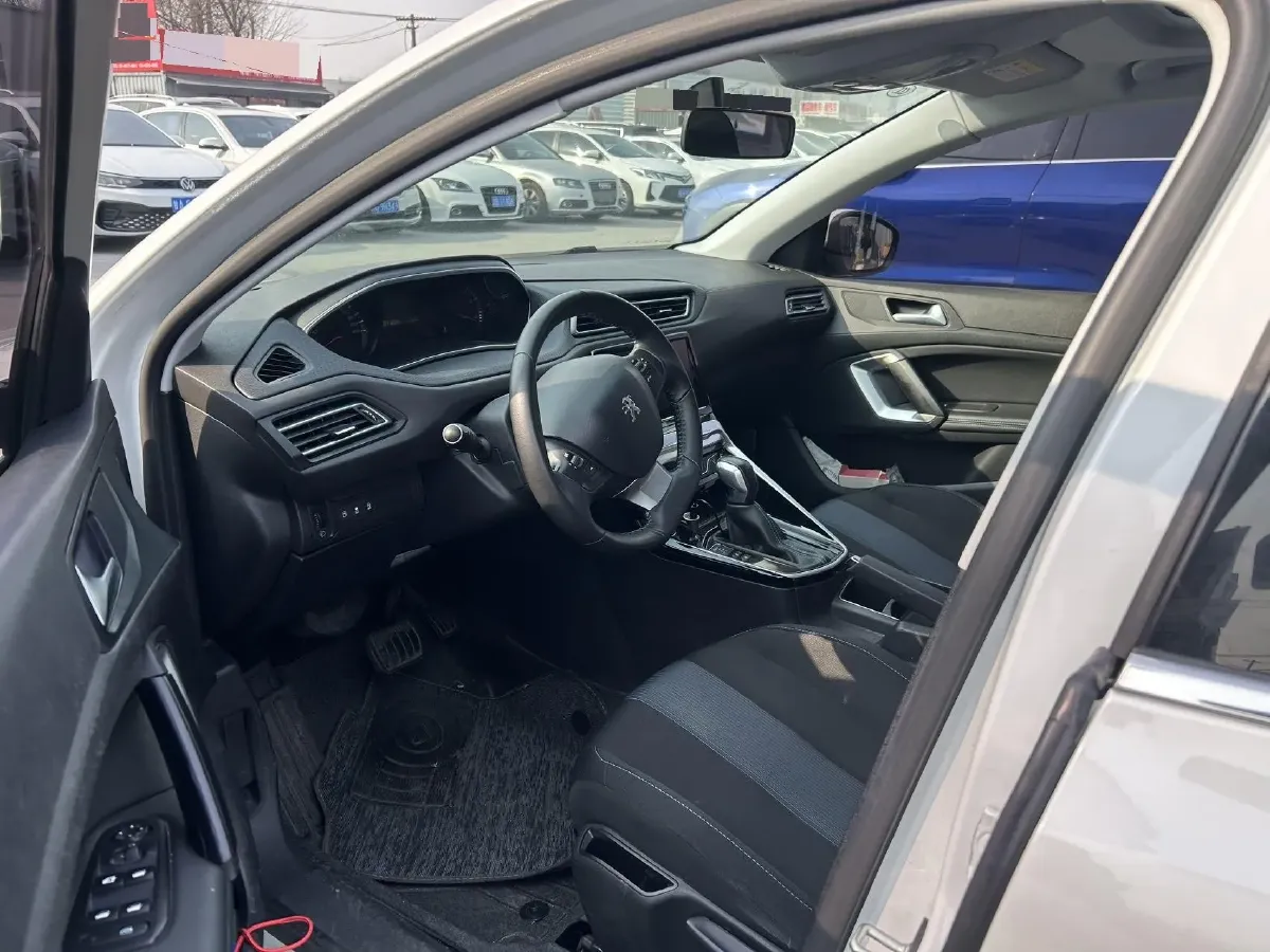 2018 Peugeot 308 1.6L 117HP L4 6AT,autocango,china used car exporter,china ev exporter,chinese used car exporter,chinese used ev exporter