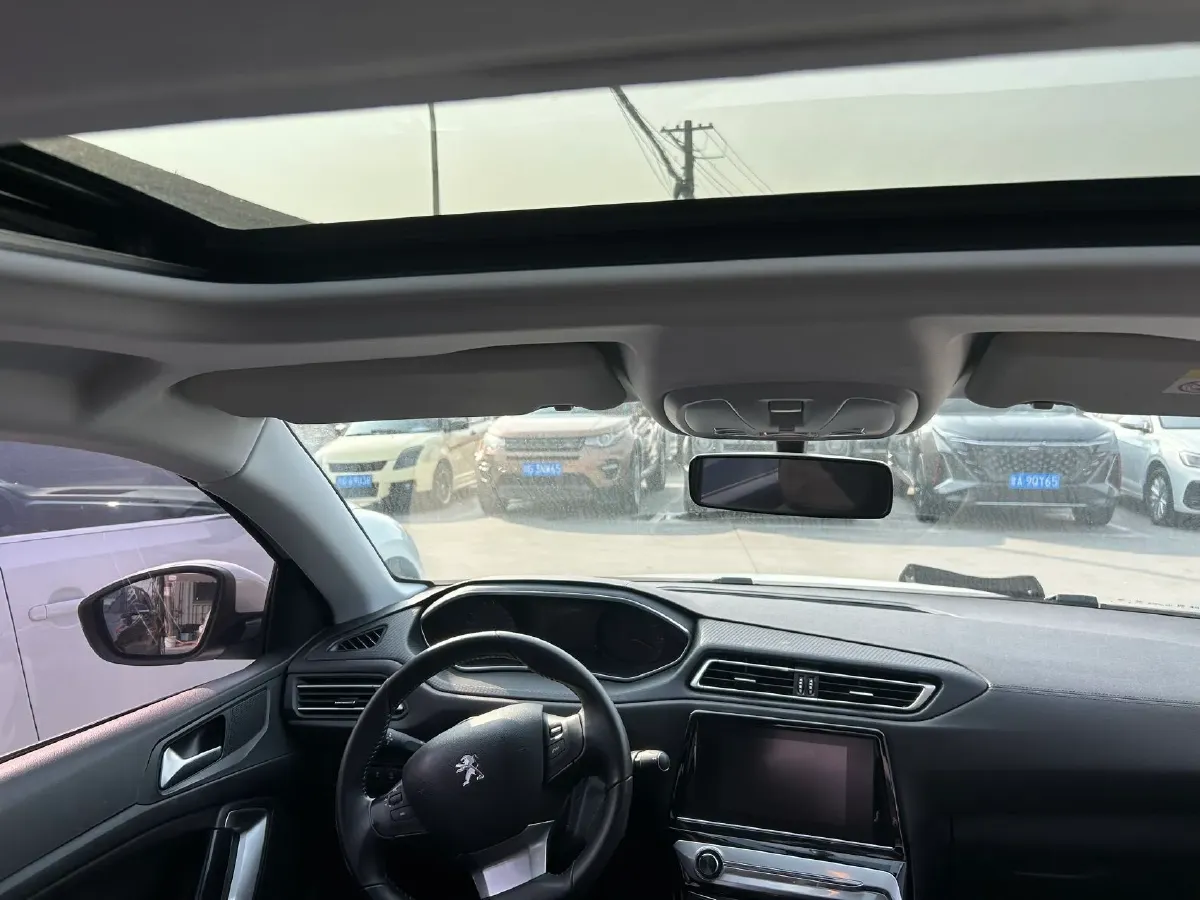 2018 Peugeot 308 1.6L 117HP L4 6AT,autocango,china used car exporter,china ev exporter,chinese used car exporter,chinese used ev exporter