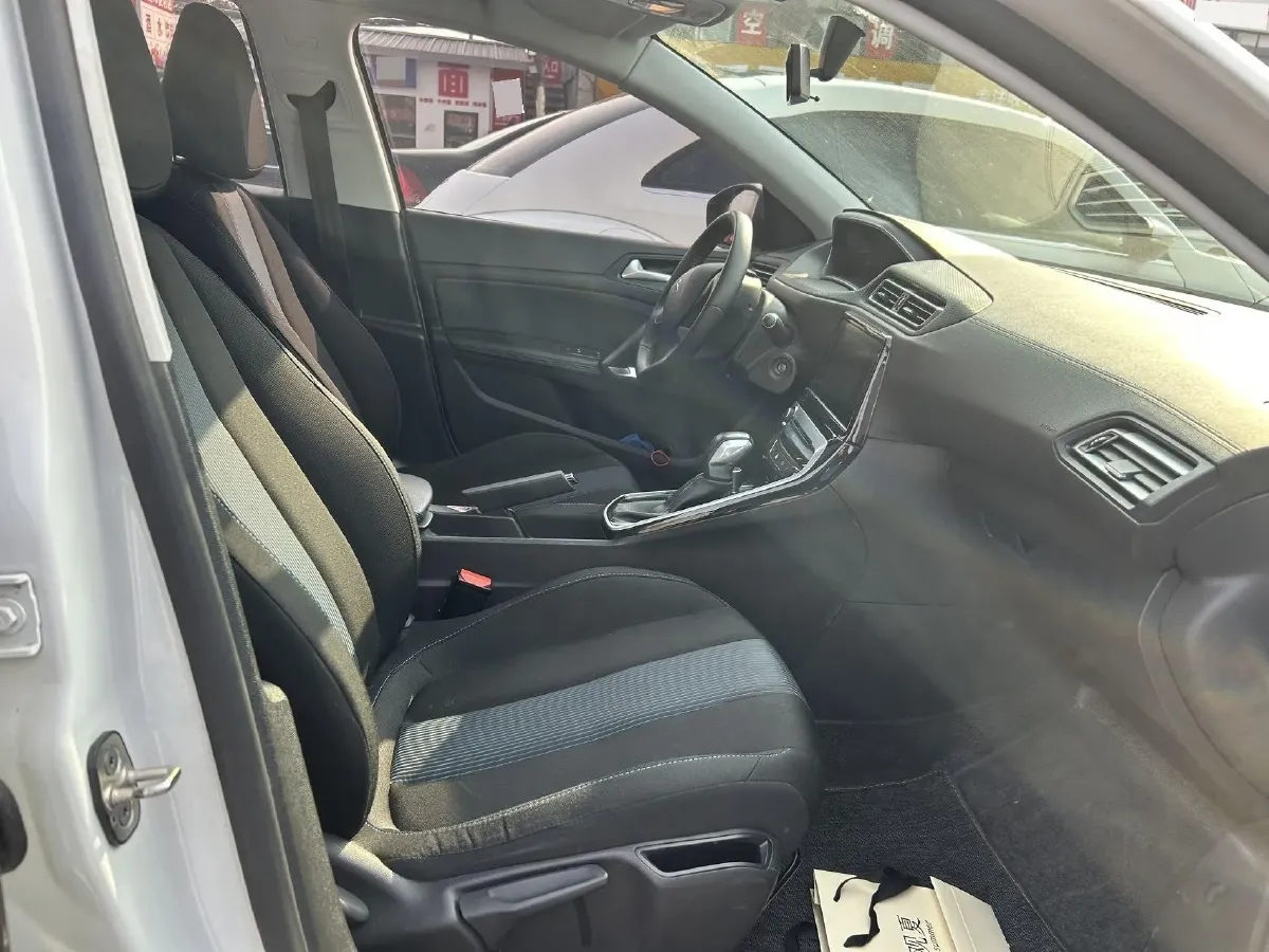 2018 Peugeot 308 1.6L 117HP L4 6AT,autocango,china used car exporter,china ev exporter,chinese used car exporter,chinese used ev exporter