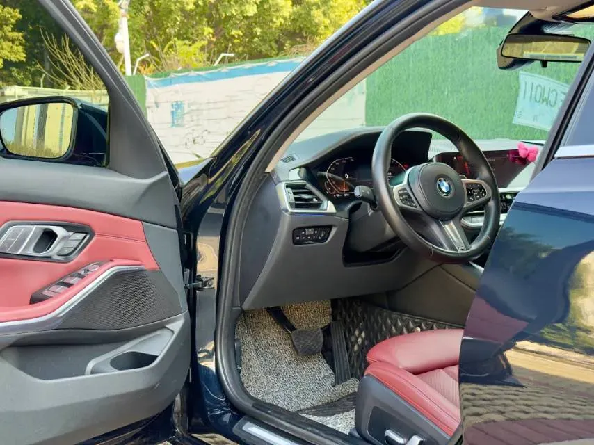 2022 BMW 3 Series 2.0T 184HP L4 8AT,autocango,china used car exporter,china ev exporter,chinese used car exporter,chinese used ev exporter