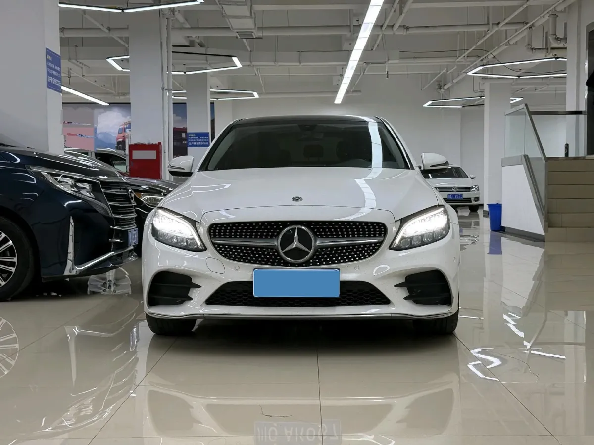 2021 Mercedes-Benz C Class 1.5T 184HP L4 9AT,autocango,china used car exporter,china ev exporter,chinese used car exporter,chinese used ev exporter