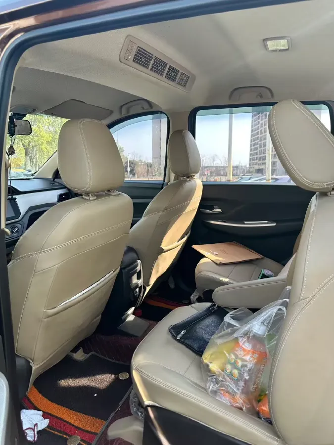 2021 WuLing RongGuang New Truck 1.5L 99HP L4 5MT,autocango,china used car exporter,china ev exporter,chinese used car exporter,chinese used ev exporter