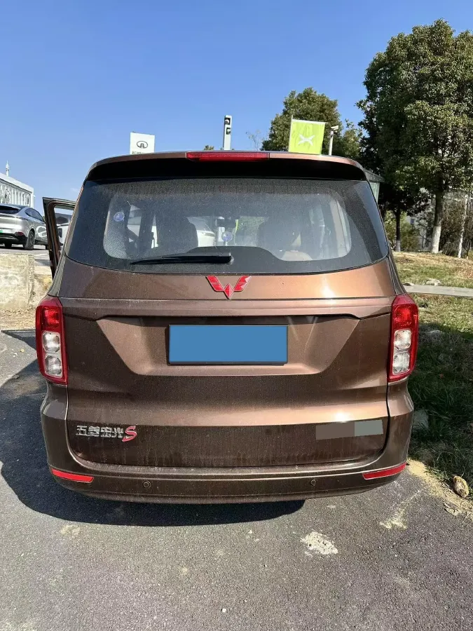 2021 WuLing RongGuang New Truck 1.5L 99HP L4 5MT,autocango,china used car exporter,china ev exporter,chinese used car exporter,chinese used ev exporter