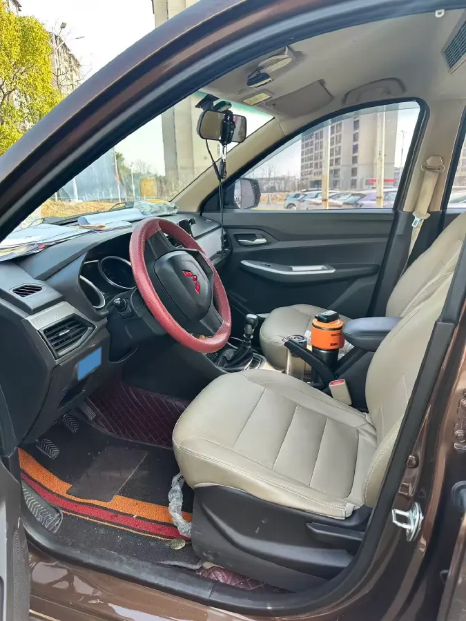 2021 WuLing RongGuang New Truck 1.5L 99HP L4 5MT,autocango,china used car exporter,china ev exporter,chinese used car exporter,chinese used ev exporter