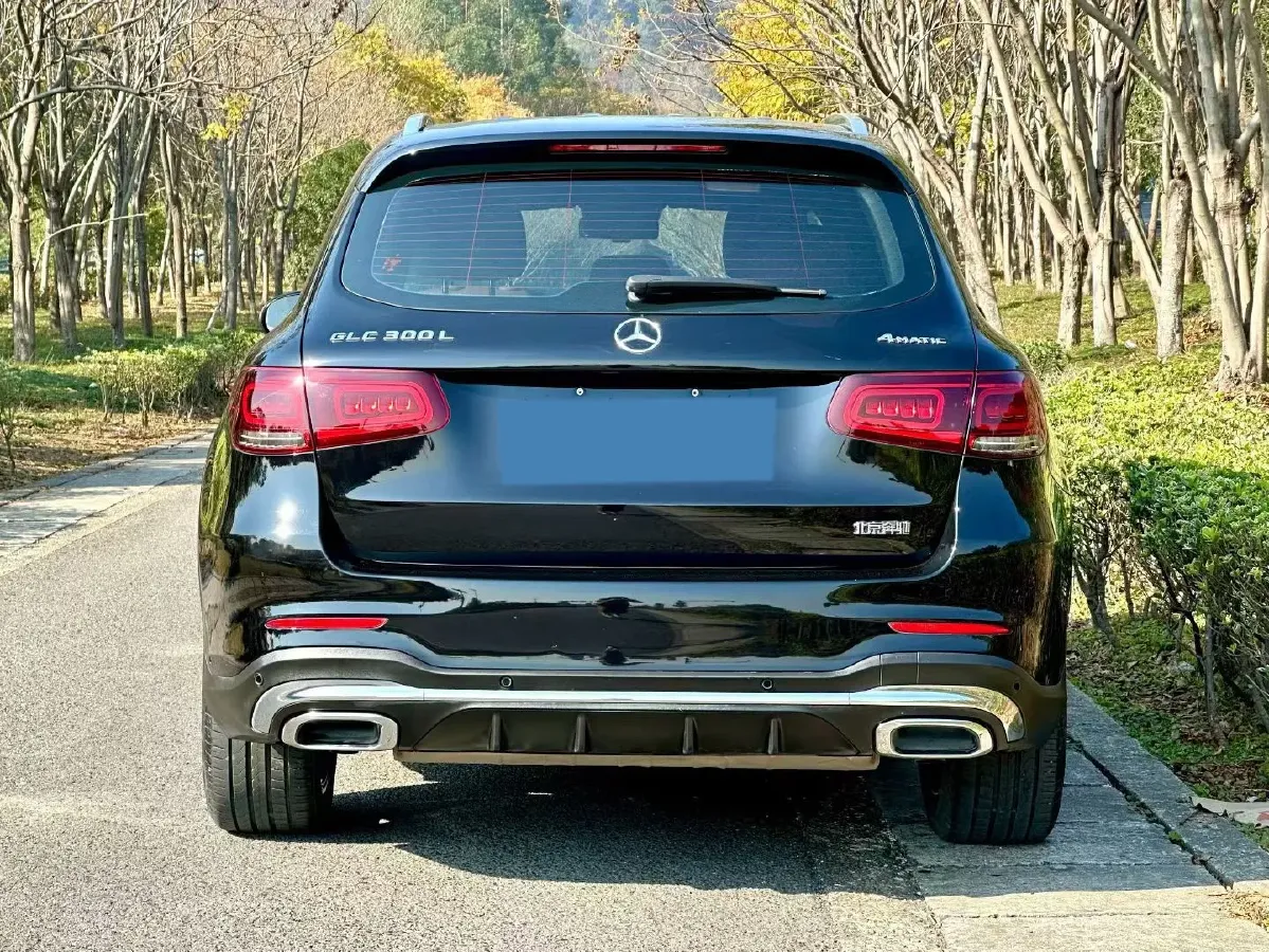 2022 Mercedes-Benz GLC Class 2.0T 258HP L4 9AT,autocango,china used car exporter,china ev exporter,chinese used car exporter,chinese used ev exporter