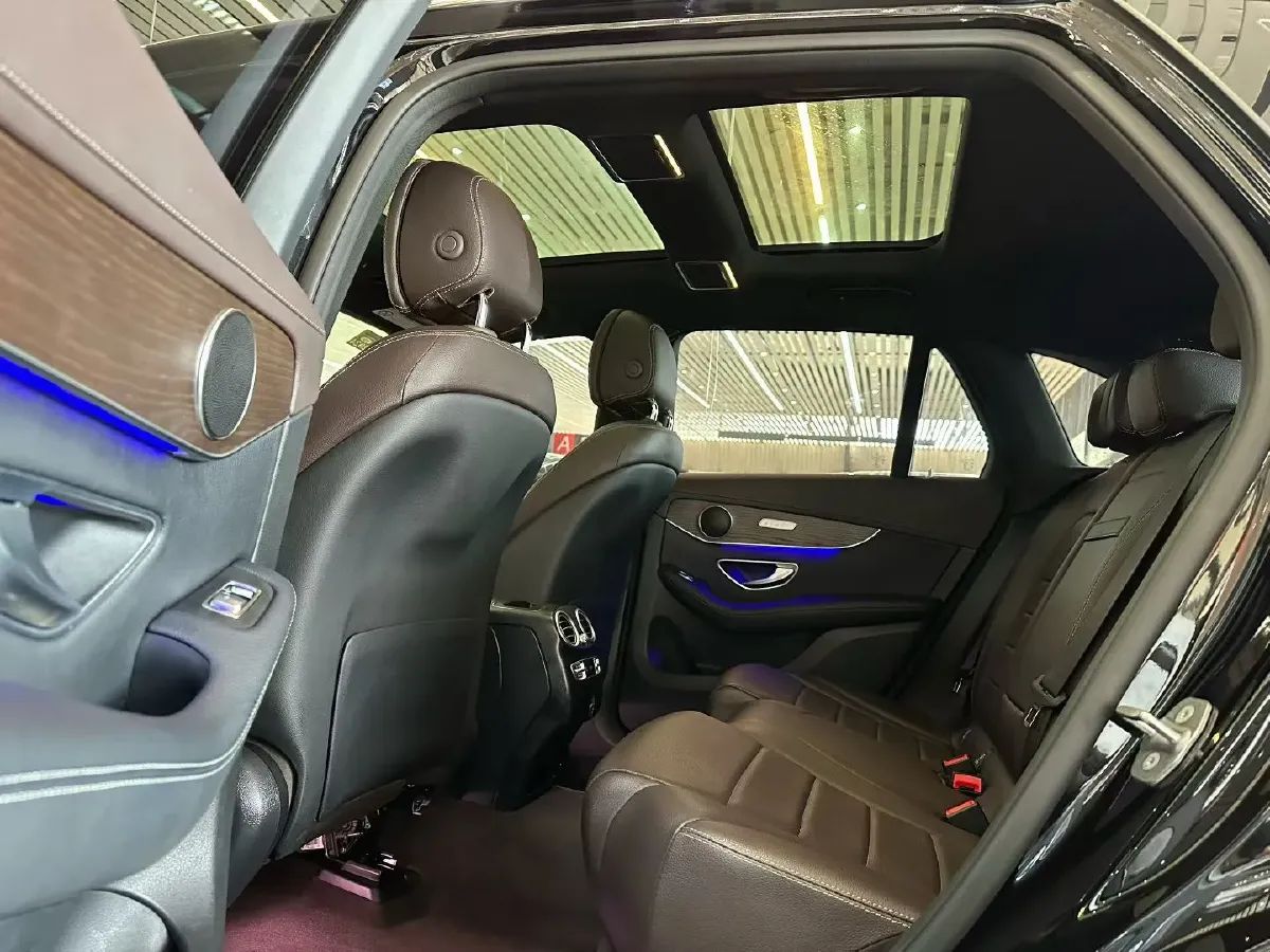 2022 Mercedes-Benz GLC Class 2.0T 258HP L4 9AT,autocango,china used car exporter,china ev exporter,chinese used car exporter,chinese used ev exporter