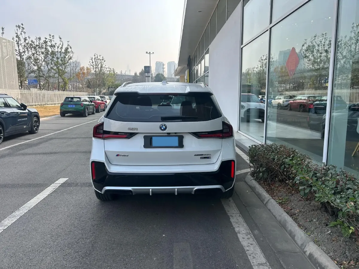 2025 Iveco 3.0T 179HP L4 8AT,autocango,china used car exporter,china ev exporter,chinese used car exporter,chinese used ev exporter