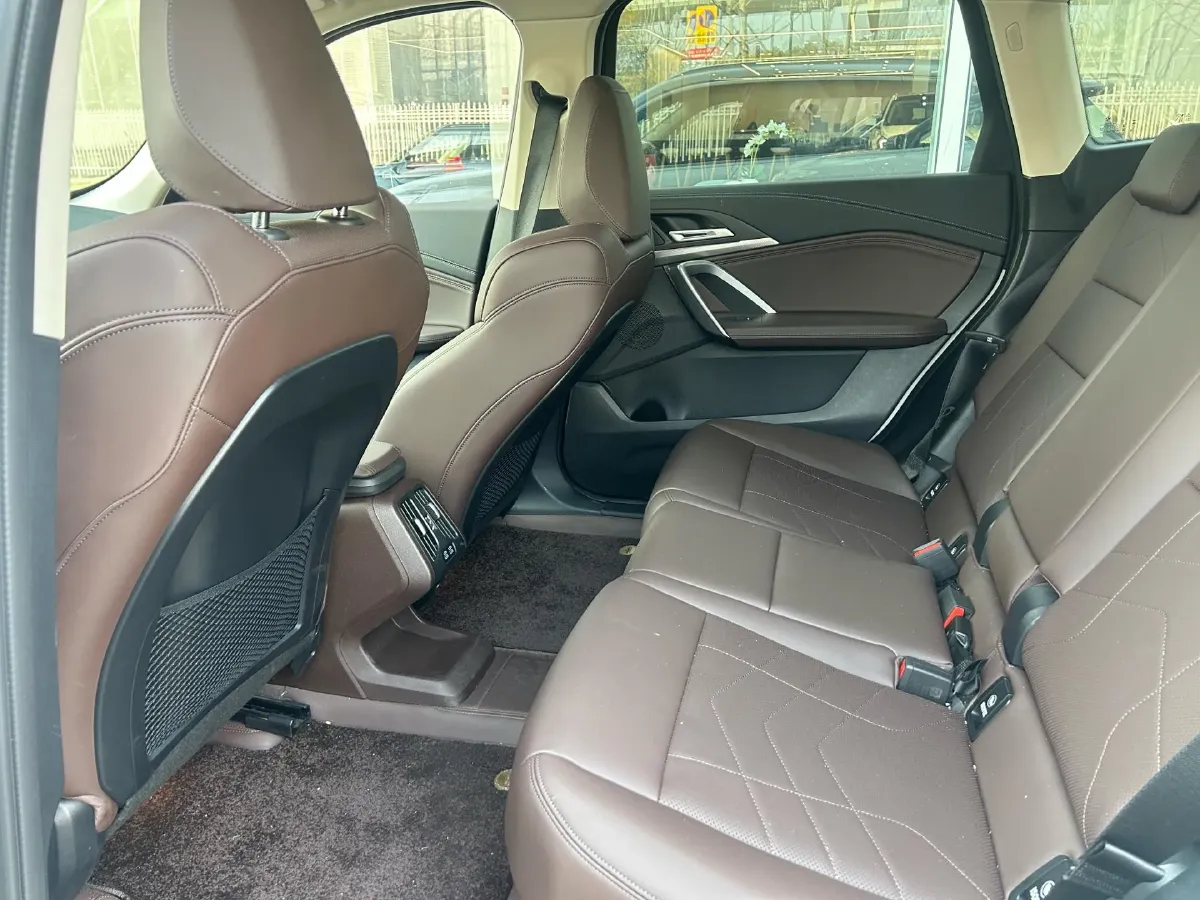 2025 Iveco 3.0T 179HP L4 8AT,autocango,china used car exporter,china ev exporter,chinese used car exporter,chinese used ev exporter