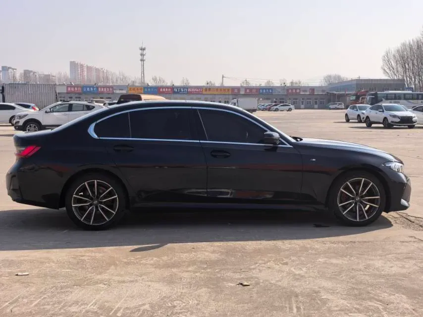 2023 BMW 3 Series 2.0T 156HP L4 8AT,autocango,china used car exporter,china ev exporter,chinese used car exporter,chinese used ev exporter