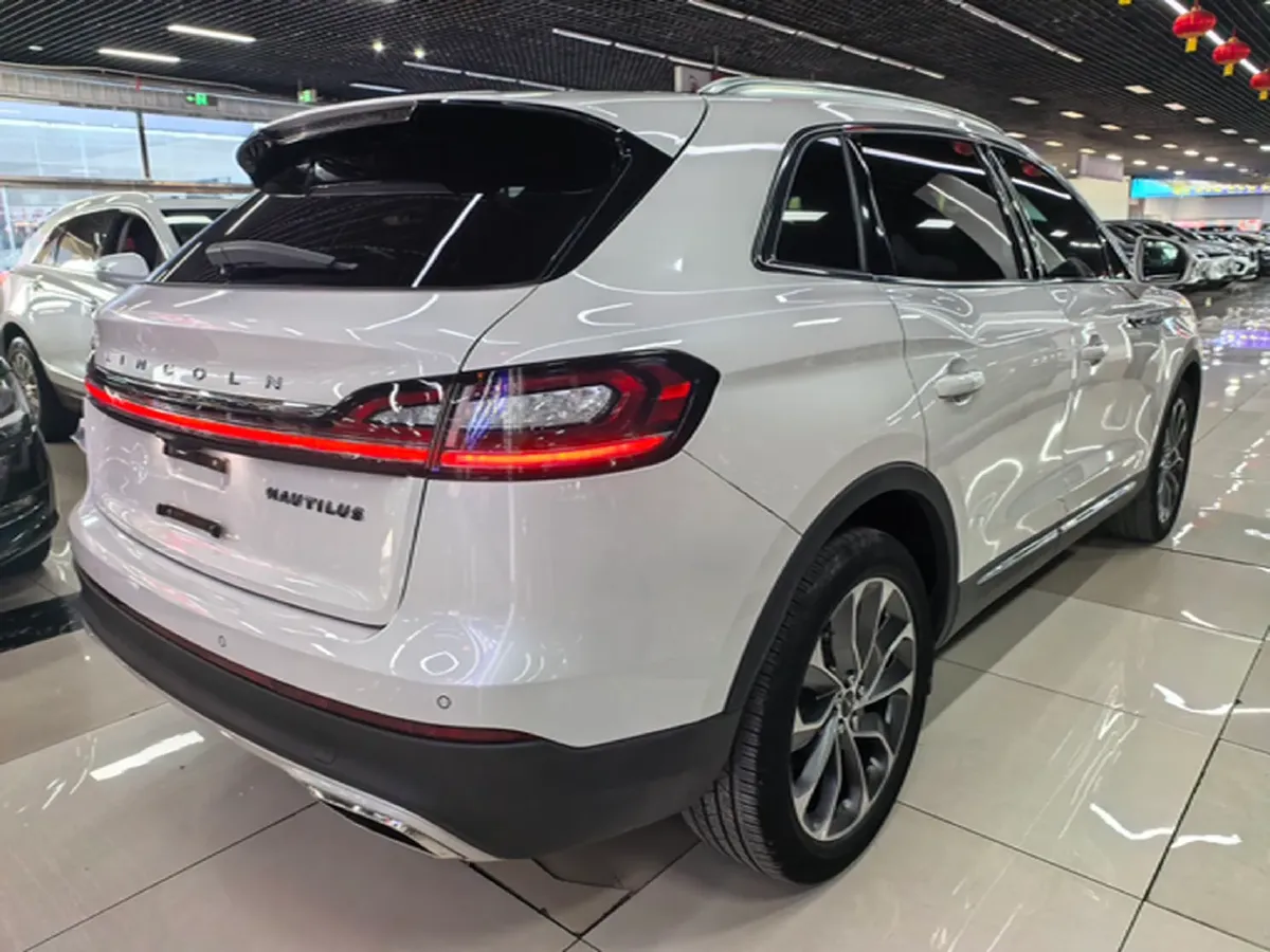 2021 Lincoln Nautilus 2.0T 245HP L4 8AT,autocango,china used car exporter,china ev exporter,chinese used car exporter,chinese used ev exporter