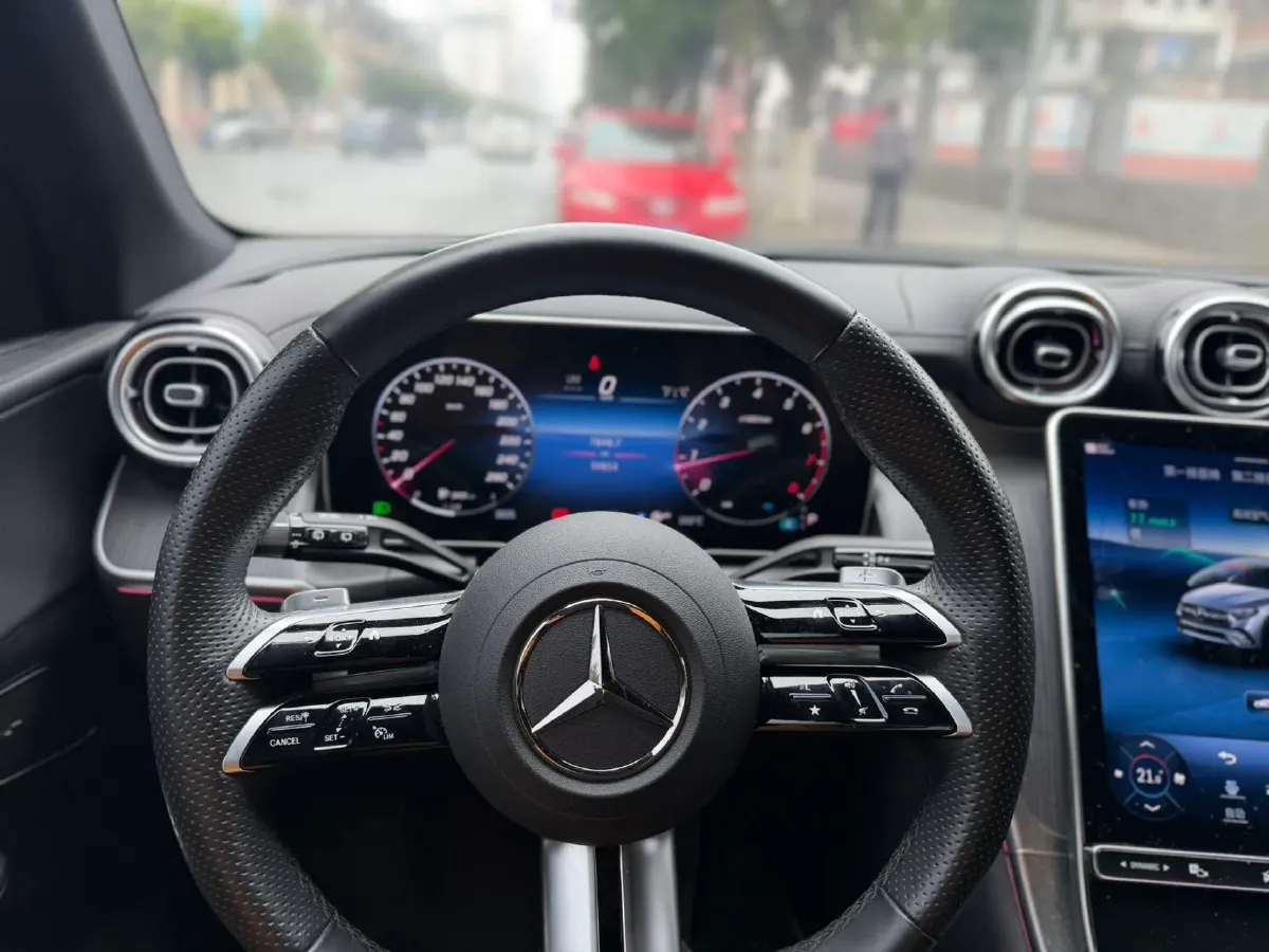 2024 Mercedes-Benz GLC Class 2.0T 204HP L4 9AT,autocango,china used car exporter,china ev exporter,chinese used car exporter,chinese used ev exporter