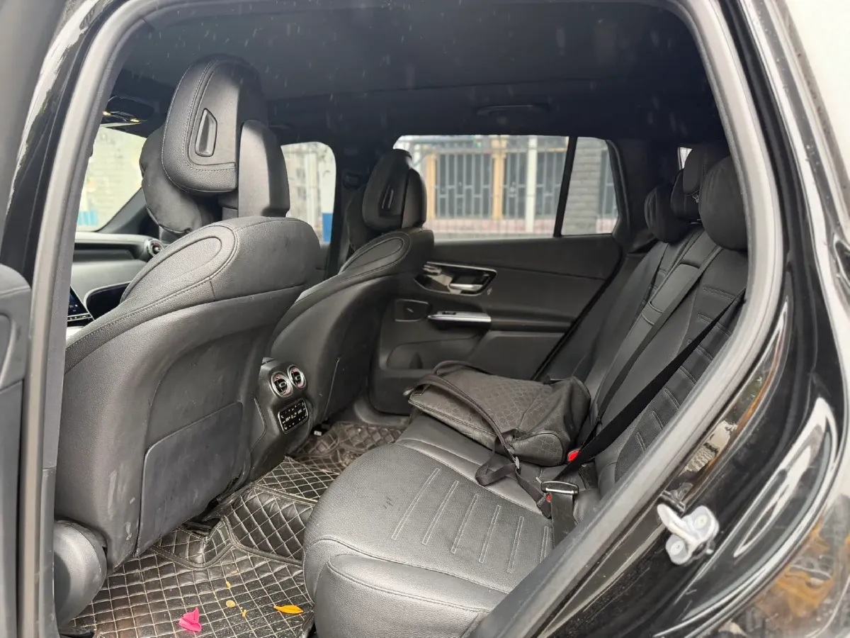 2024 Mercedes-Benz GLC Class 2.0T 204HP L4 9AT,autocango,china used car exporter,china ev exporter,chinese used car exporter,chinese used ev exporter