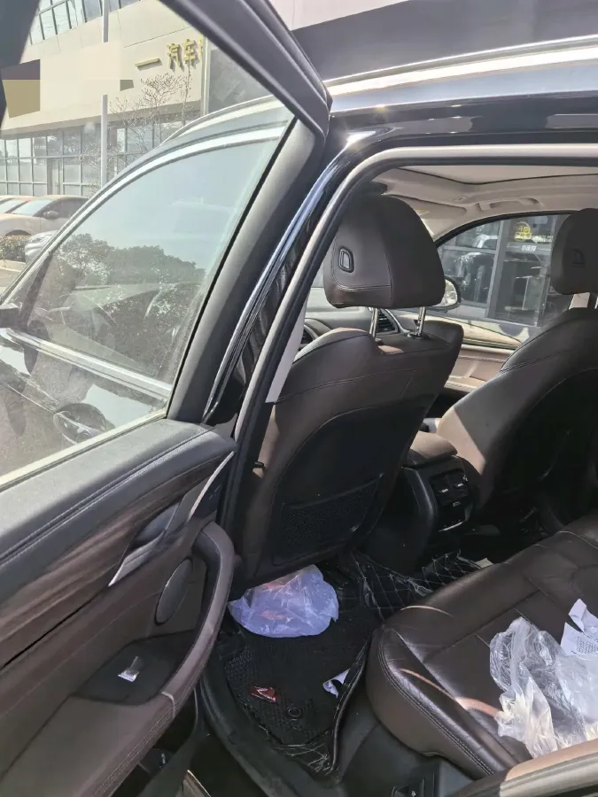 2020 BMW X3 2.0T 224HP L4 8AT,autocango,china used car exporter,china ev exporter,chinese used car exporter,chinese used ev exporter