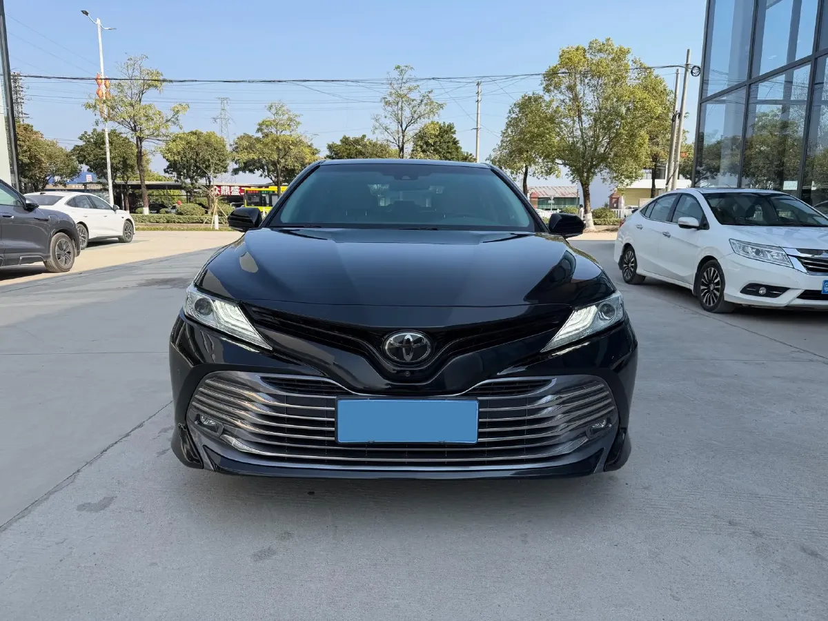 2018 Toyota Camry 2.0L 169HP L4 6AT,autocango,china used car exporter,china ev exporter,chinese used car exporter,chinese used ev exporter