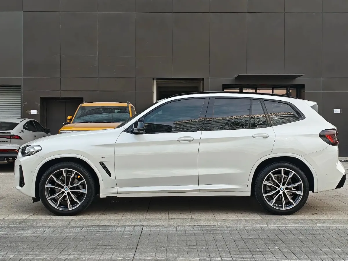 2023 BMW X3 2.0T 245HP L4 8AT,autocango,china used car exporter,china ev exporter,chinese used car exporter,chinese used ev exporter