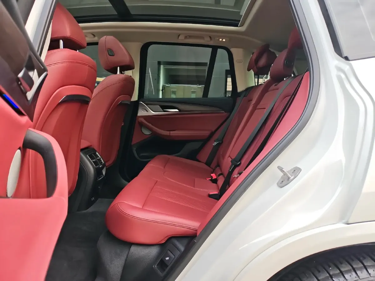 2023 BMW X3 2.0T 245HP L4 8AT,autocango,china used car exporter,china ev exporter,chinese used car exporter,chinese used ev exporter