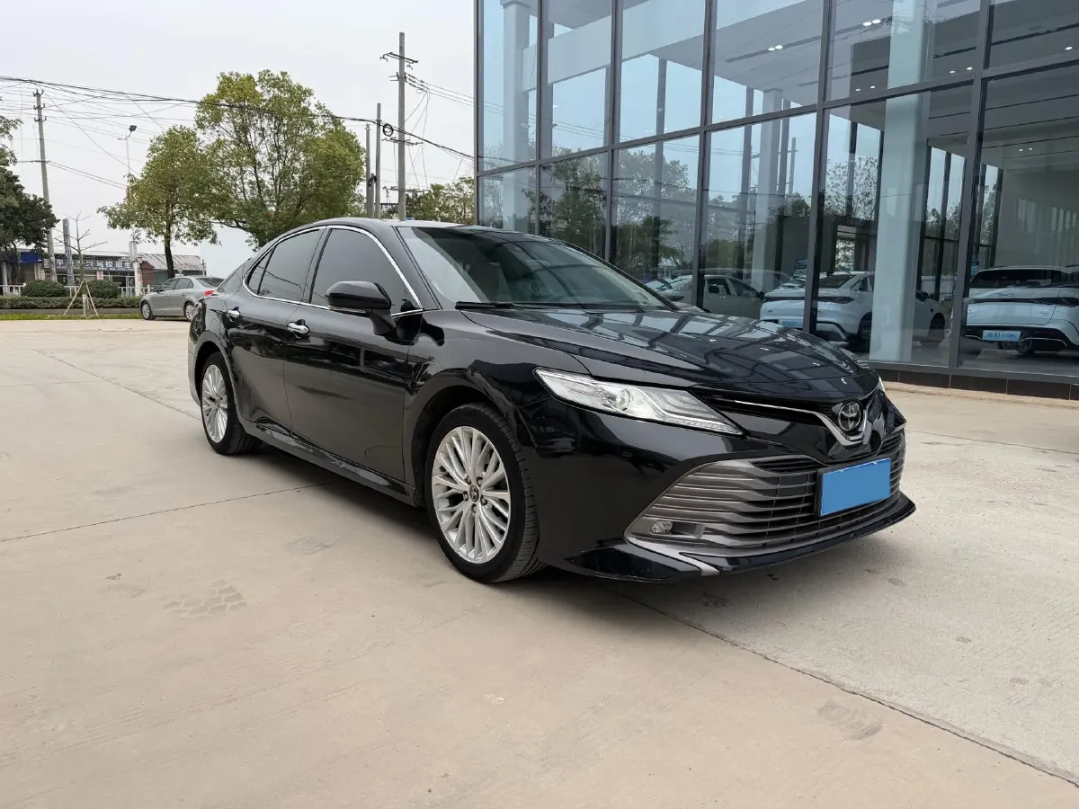 2019 Toyota Camry 2.5L 209HP L4 8AT,autocango,china used car exporter,china ev exporter,chinese used car exporter,chinese used ev exporter