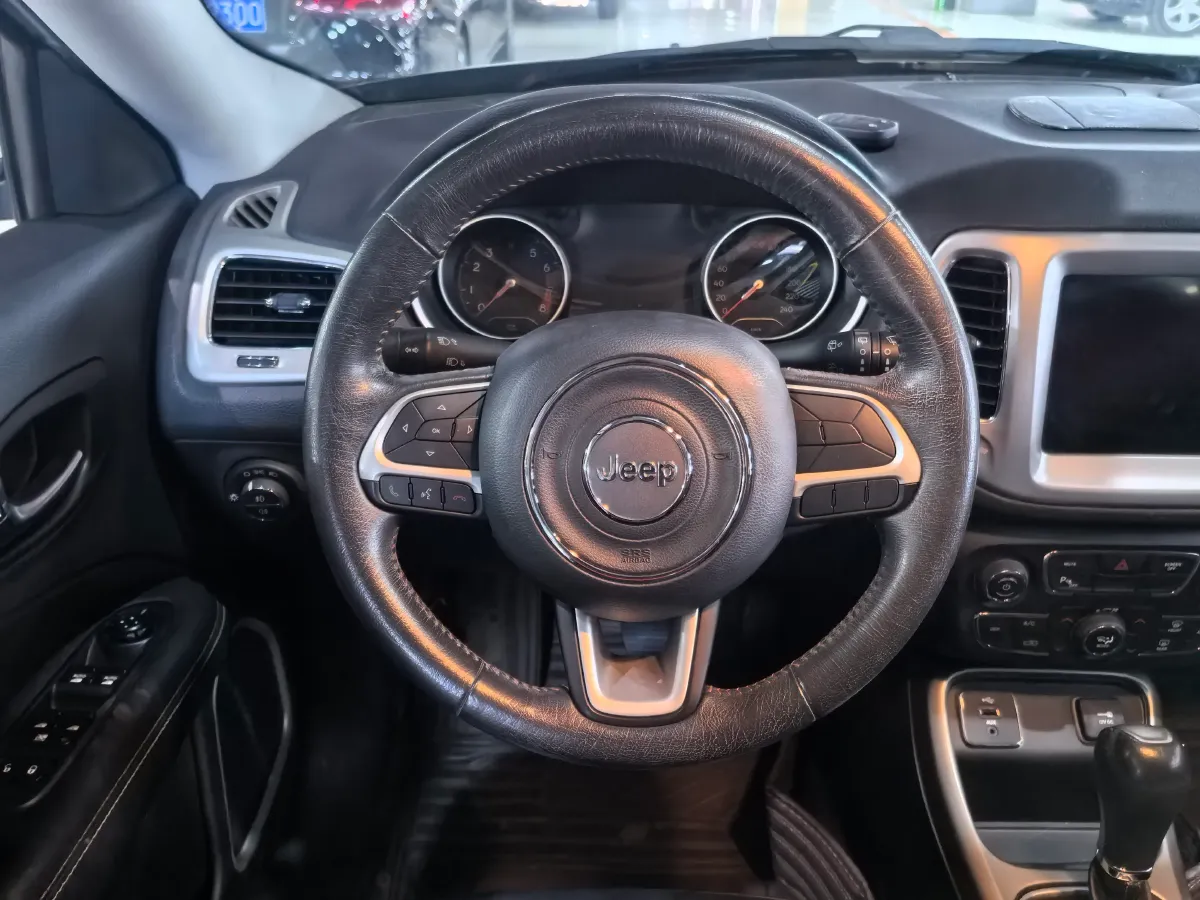 2017 Jeep Compass 1.4T 165HP L4 7DCT,autocango,china used car exporter,china ev exporter,chinese used car exporter,chinese used ev exporter