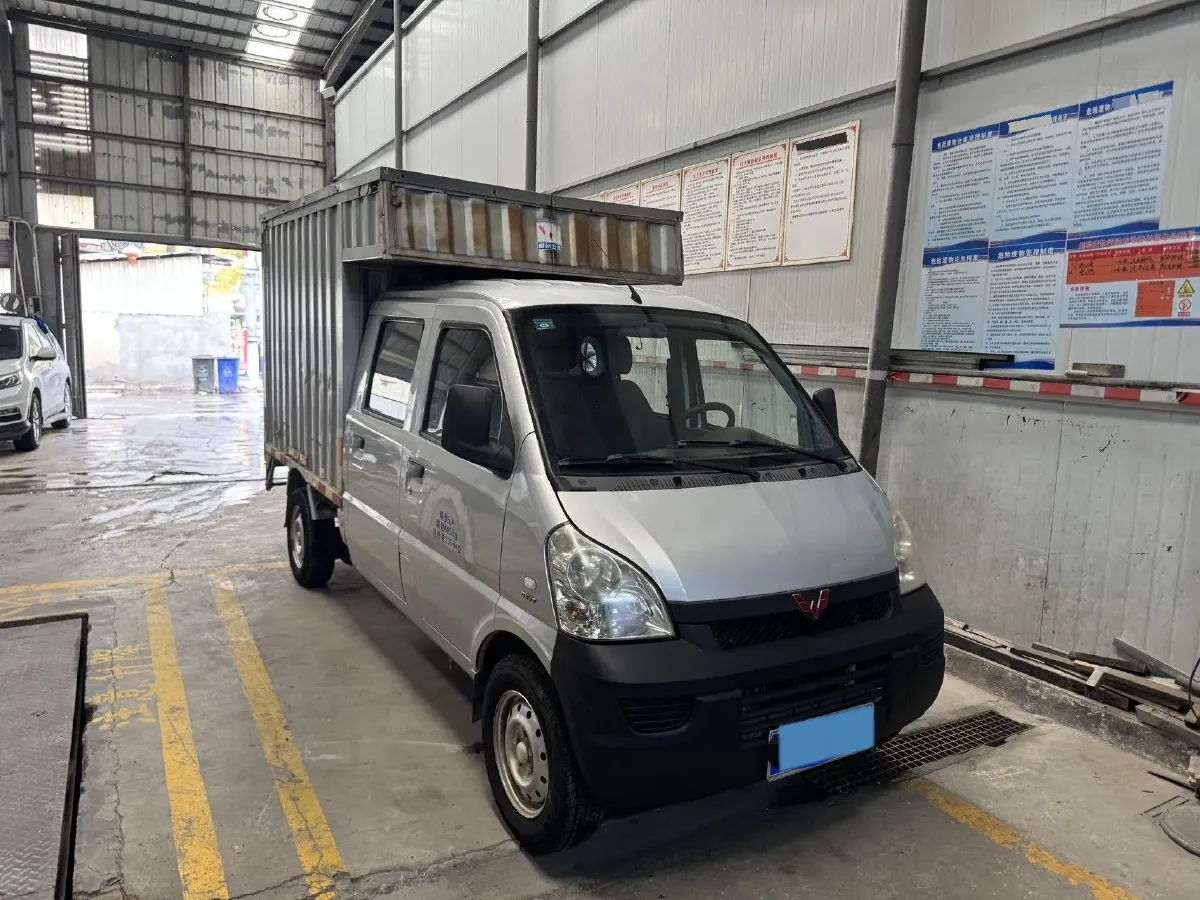 2016 WuLing ZhiGuang Mini Truck 1.2L 82HP L4 5MT,autocango,china used car exporter,china ev exporter,chinese used car exporter,chinese used ev exporter