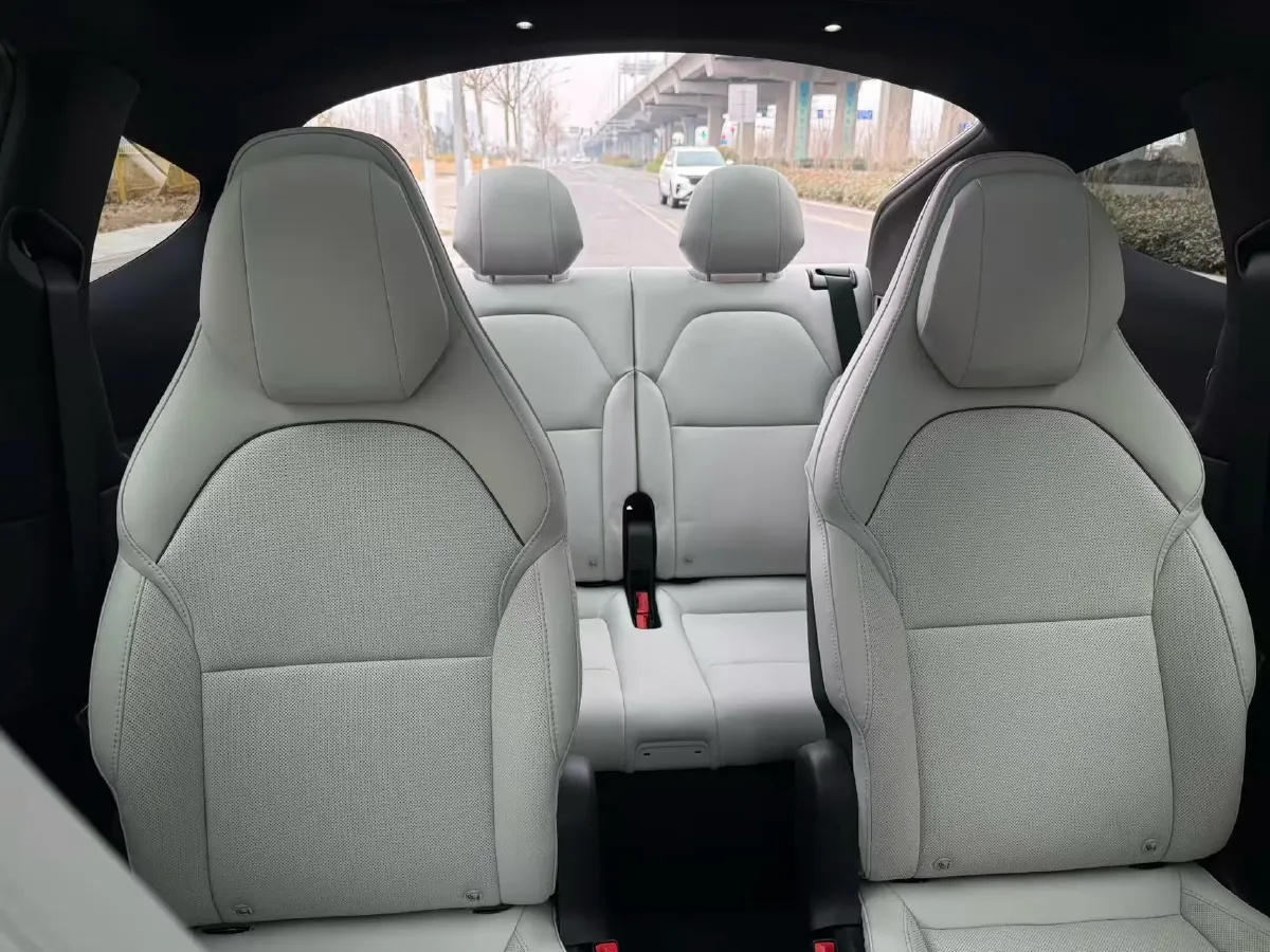 2026 Tesla Model Y BEV,autocango,china used car exporter,china ev exporter,chinese used car exporter,chinese used ev exporter