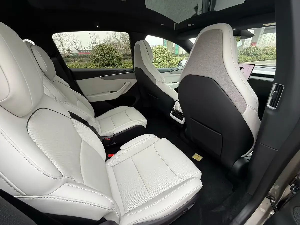 2026 Tesla Model Y BEV,autocango,china used car exporter,china ev exporter,chinese used car exporter,chinese used ev exporter