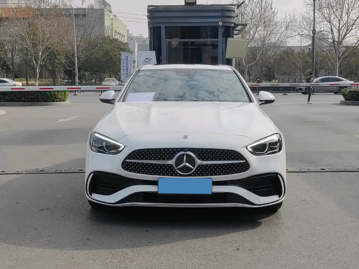 2024 Mercedes-Benz C Class 1.5T 170HP L4 9AT,autocango,china used car exporter,china ev exporter,chinese used car exporter,chinese used ev exporter
