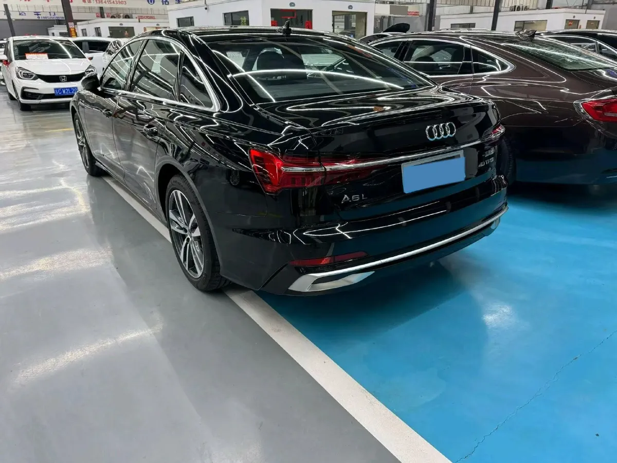 2024 Audi A6L 2.0T 245HP L4 7DCT,autocango,china used car exporter,china ev exporter,chinese used car exporter,chinese used ev exporter