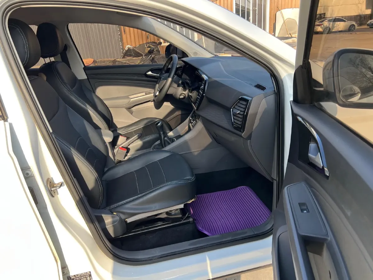 2021 Jetta VS5 1.4T 150HP L4 5MT,autocango,china used car exporter,china ev exporter,chinese used car exporter,chinese used ev exporter