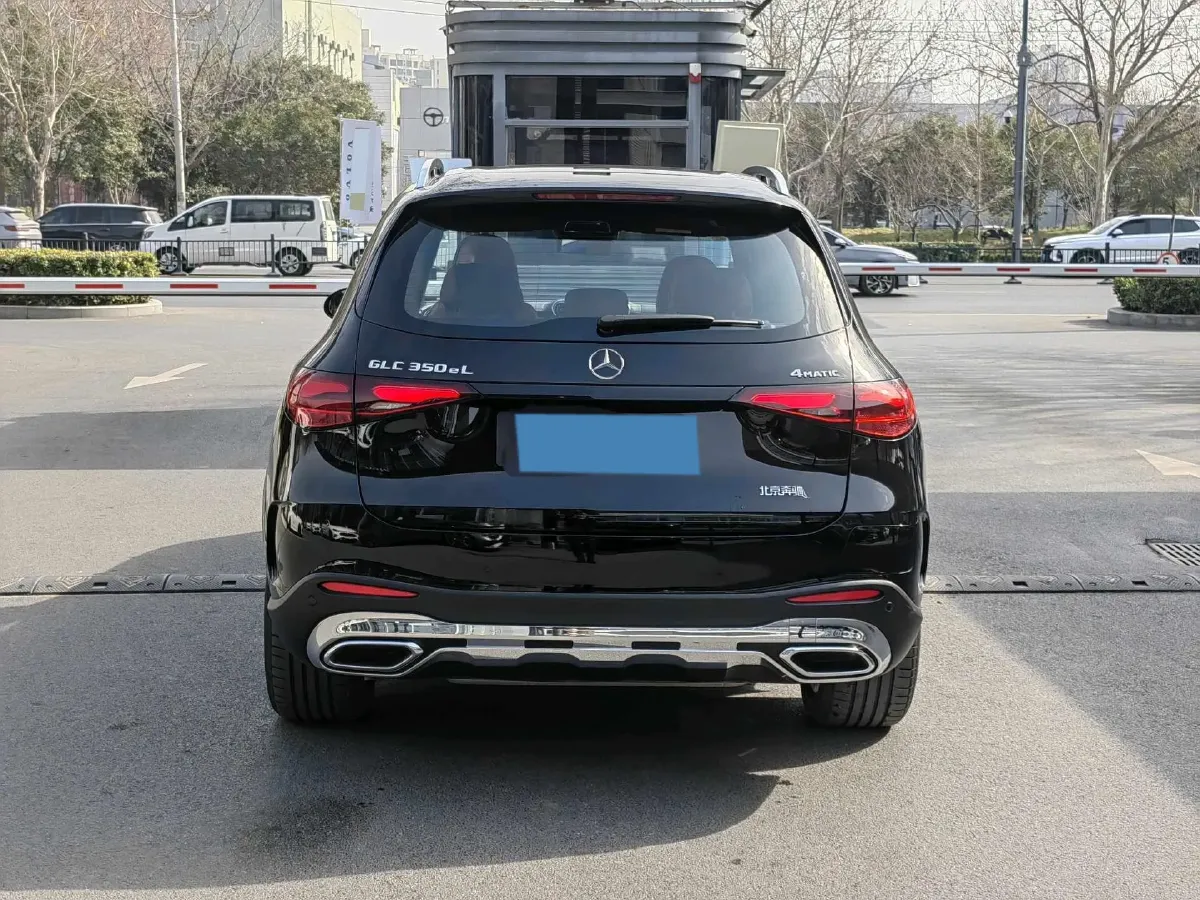 2025 Mercedes-Benz GLC Class 2.0T 204HP L4 9AT PHEV 30.9KWH,autocango,china used car exporter,china ev exporter,chinese used car exporter,chinese used ev exporter
