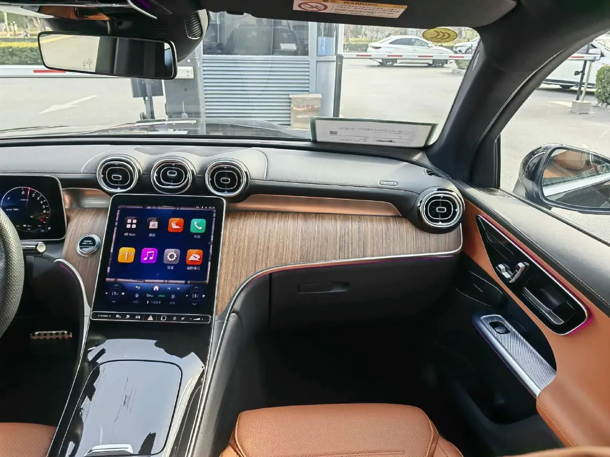 2025 Mercedes-Benz GLC Class 2.0T 204HP L4 9AT PHEV 30.9KWH,autocango,china used car exporter,china ev exporter,chinese used car exporter,chinese used ev exporter