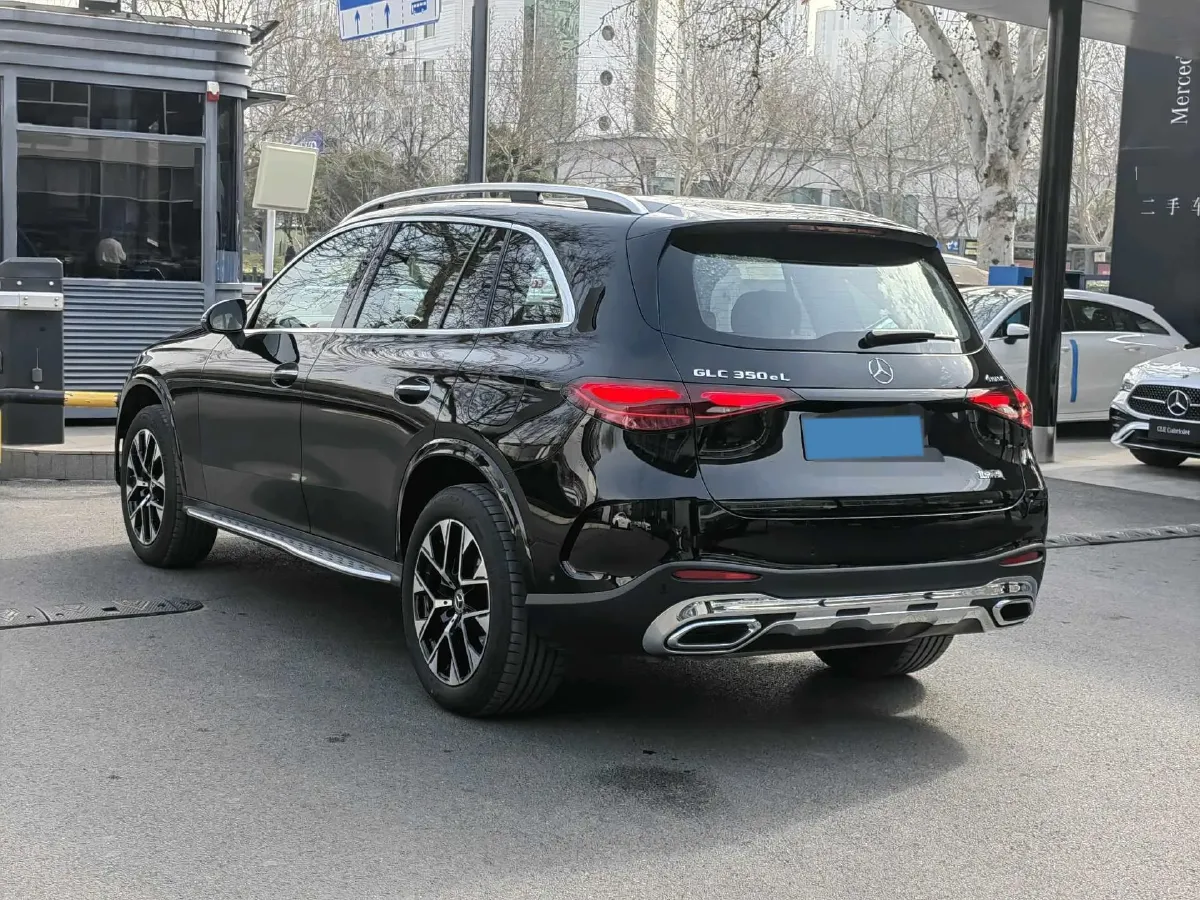 2025 Mercedes-Benz GLC Class 2.0T 204HP L4 9AT PHEV 30.9KWH,autocango,china used car exporter,china ev exporter,chinese used car exporter,chinese used ev exporter